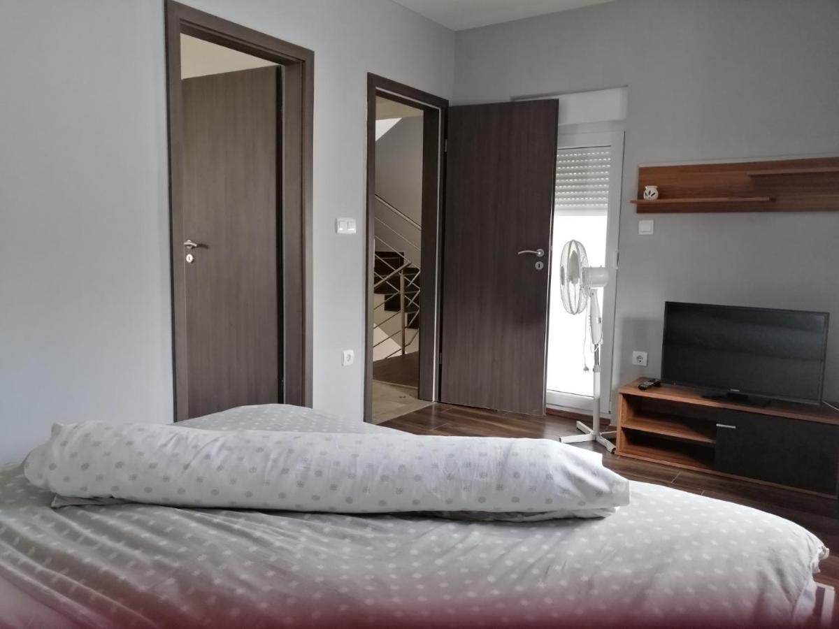 Apartments Lapaz สเวติ มาร์ติน นา มูรี ภายนอก รูปภาพ